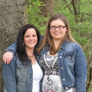 Meet your Posher, Adrianne